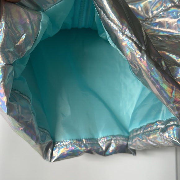 Disney Frozen Silver Metallic Puffer Winter Vest Size Small Size 6 Hoodie - Picture 5 of 5